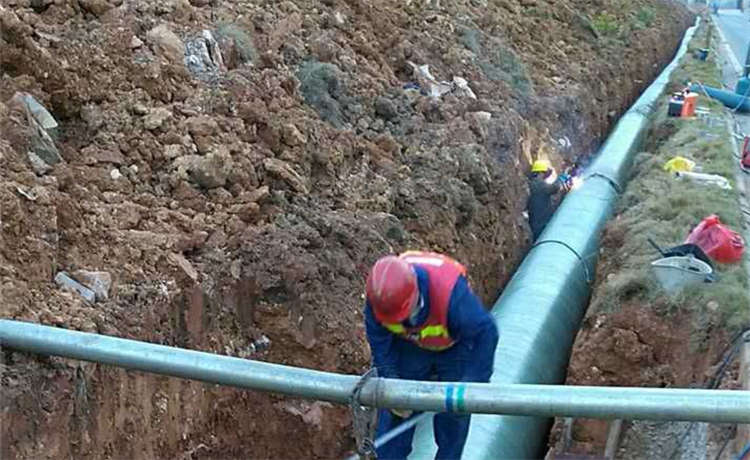 2020螺旋鋼管廠家，1420污水排水鋼管廠家，dn1500mm螺旋管，920螺旋鋼管